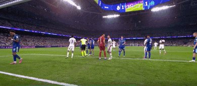 1758064053740099545.gif 皇赛72.gif