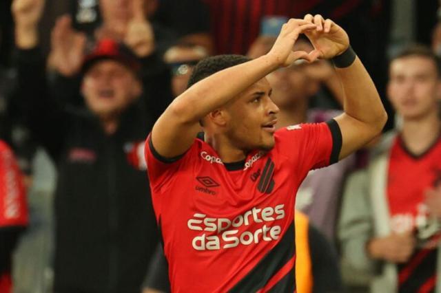 1688884936624045026.jpg vitorroqueathletico-729x486.jpg